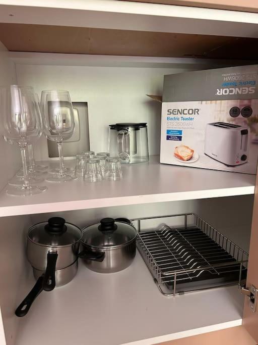 Apartment Zwirn, Free Parking, 24/7 Access Bratislava Dış mekan fotoğraf